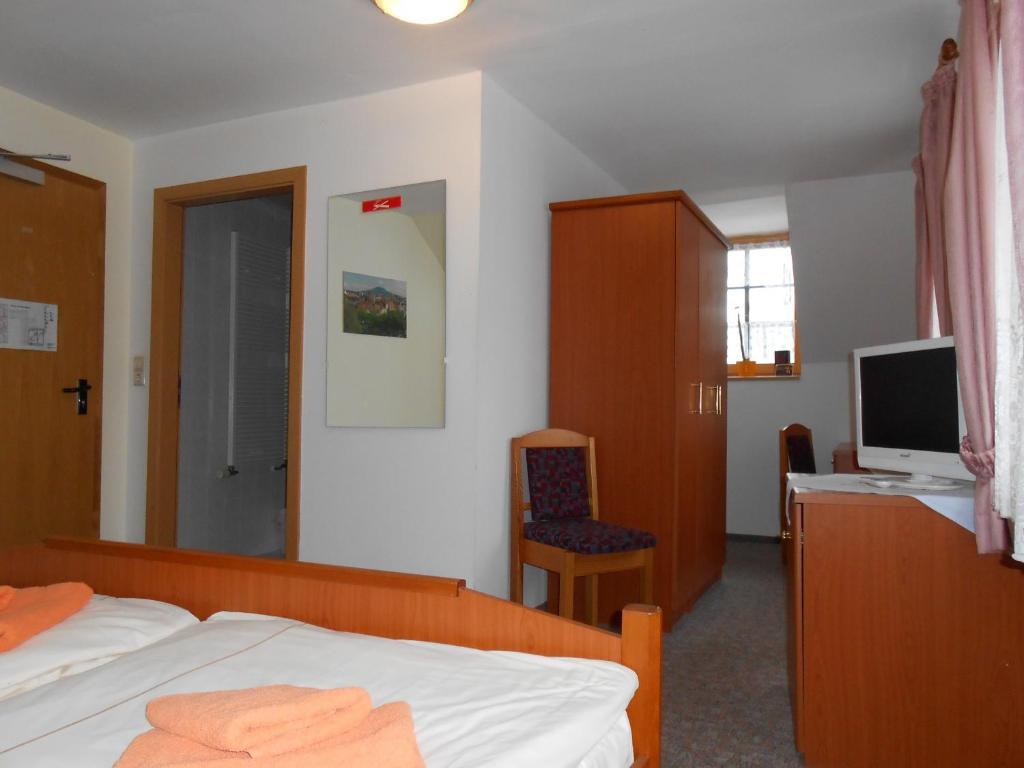 Goldener Engel /Pension Görlitz Rom bilde
